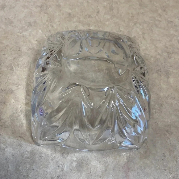 Shannon Designs of Ireland Lead Crystal Bowl - Picture 5 of 5